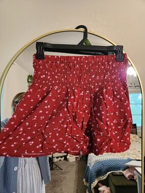 Women’s Red Floral Smocked-Waist Skirt